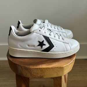 Converse All Star Pro Leather White and Black Sneakers 8 Women's 6.5 Mens